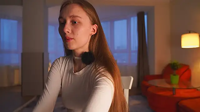 SharaNewbern online show from April 10, 2:33 pm