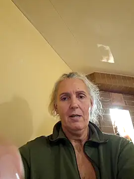 Snapshot of lukerya chatting on October 26, 4:35 pm lukerya online show from October 26, 4:35 pm