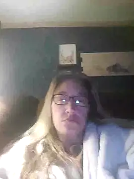 Snapshot of Sunflower0025 chatting on February 18, 12:45 pm Sunflower0025 online show from February 18, 12:45 pm