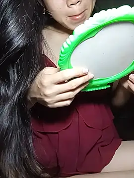 derylove  online show from August 5, 1:47 pm