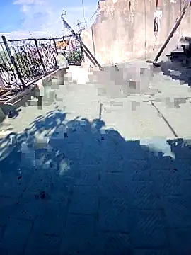 Snapshot of Luzz12 chatting on March 17, 1:14 pm Luzz12 online show from March 17, 1:14 pm