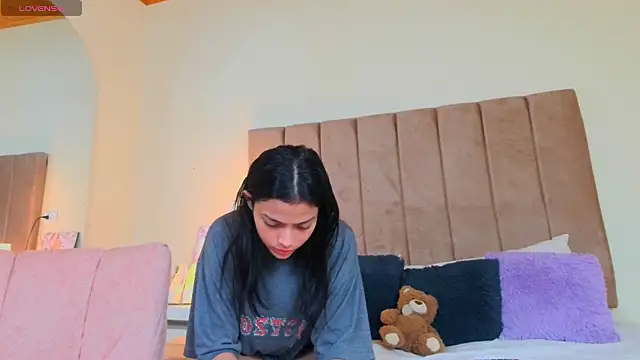 LANA LARSEN online show from March 13, 11:39 am