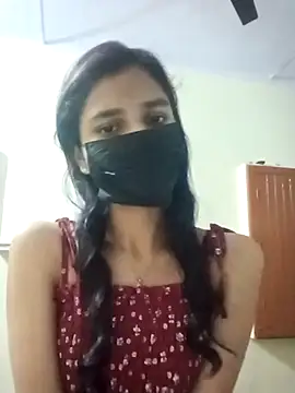 Snapshot of Mahira-- chatting on February 19, 4:08 am Mahira-- online show from February 19, 4:08 am