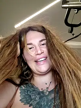 TattooGirlAlia online show from December 9, 9:37 pm