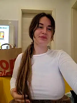 TattooGirlAlia online show from March 13, 10:43 pm