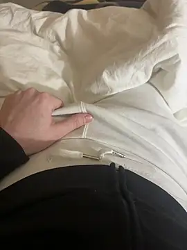 Snapshot of nolimits66 chatting on March 1, 12:40 pm nolimits66 online show from March 1, 12:40 pm