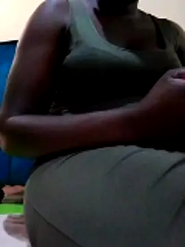 Snapshot of Charodine chatting on March 21, 6:29 am Charodine online show from March 21, 6:29 am