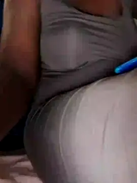 Snapshot of Charodine chatting on April 1, 5:08 am Charodine online show from April 1, 5:08 am