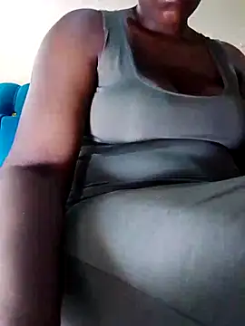 Snapshot of Charodine chatting on April 11, 4:39 am Charodine online show from April 11, 4:39 am