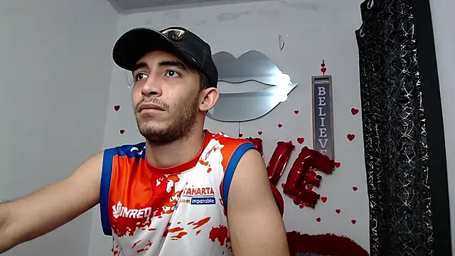 Caius fox online show from March 7, 11:40 am