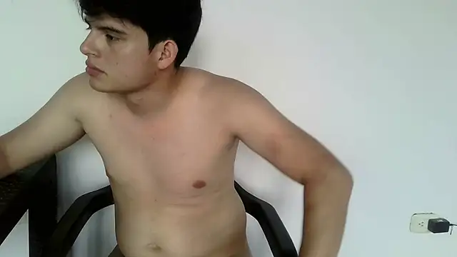 Snapshot of luisk200 chatting on February 4, 1:50 pm luisk200 online show from February 4, 1:50 pm