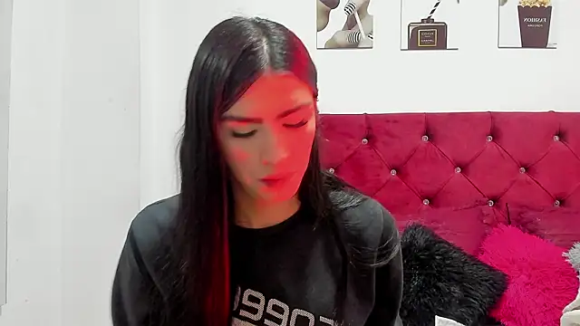 Snapshot of Isabella_Moon9 chatting on February 10, 11:25 am Isabella Moon9 online show from February 10, 11:25 am