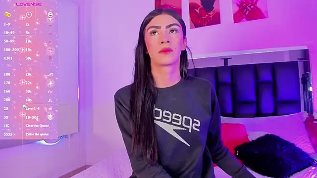 Snapshot of Isabella_Moon9 chatting on February 18, 11:28 am Isabella Moon9 online show from February 18, 11:28 am