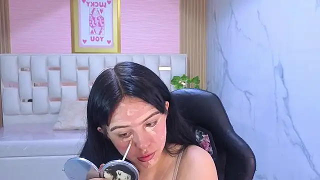 Snapshot of sarita_09_s chatting on June 20, 2:58 am sarita 09 s online show from June 20, 2:58 am