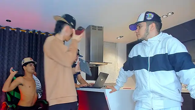 TheBatMansion online show from February 19, 11:12 pm