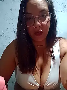 kuramaqueen online show from March 5, 2:40 am