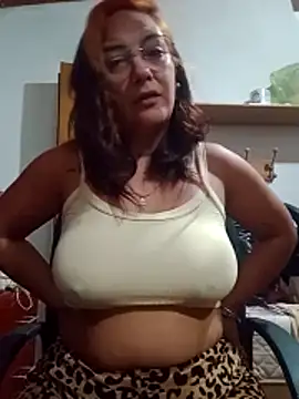 kuramaqueen online show from April 16, 8:04 am