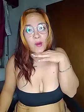 Snapshot of kuramaqueen chatting on July 19, 6:06 am kuramaqueen online show from July 19, 6:06 am