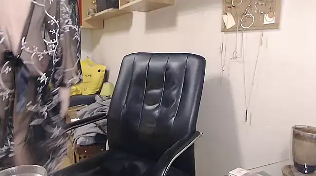 katemodel online show from March 19, 10:55 am