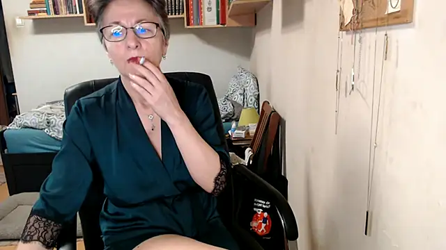 katemodel online show from September 11, 6:13 am