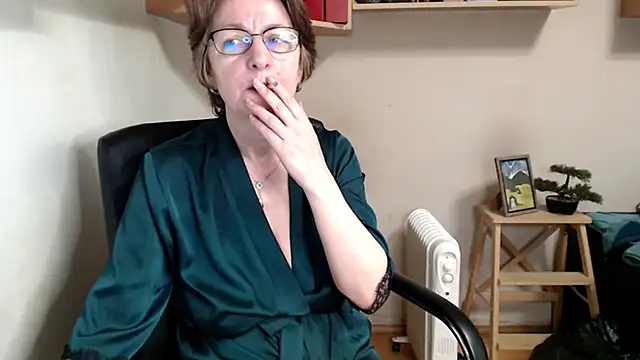 katemodel online show from February 24, 7:39 am