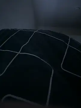 BIGDICK111000 online show from April 4, 1:15 am