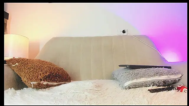 drakomilck1 online show from February 11, 4:39 am