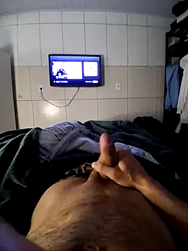 Snapshot of Robsonitj90 chatting on June 24, 2:38 pm Robsonitj90 online show from June 24, 2:38 pm