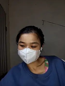 Snapshot of Daisy-lusia2026 chatting on April 18, 2:10 pm Daisy-lusia2026 online show from April 18, 2:10 pm