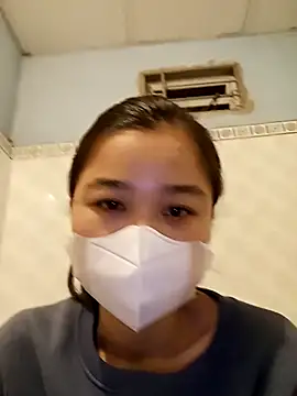 Snapshot of Daisy-lusia2026 chatting on April 19, 10:12 pm Daisy-lusia2026 online show from April 19, 10:12 pm