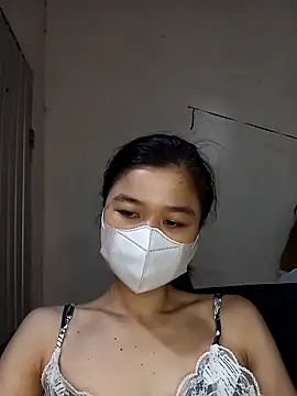 Snapshot of Daisy-lusia2026 chatting on April 24, 11:07 pm Daisy-lusia2026 online show from April 24, 11:07 pm