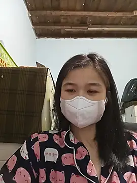 Snapshot of Daisy-lusia2026 chatting on May 15, 2:24 pm Daisy-lusia2026 online show from May 15, 2:24 pm
