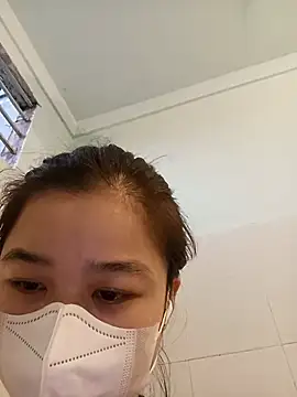 Snapshot of Daisy-lusia2026 chatting on May 21, 10:17 pm Daisy-lusia2026 online show from May 21, 10:17 pm