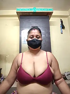 Curvy Trisha online show from May 24, 2:33 pm