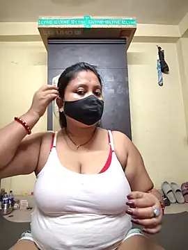 Curvy Trisha online show from May 30, 2:58 pm