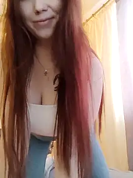 Snapshot of _strawberry_moon_ chatting on February 10, 10:19 am strawberry moon online show from February 10, 10:19 am