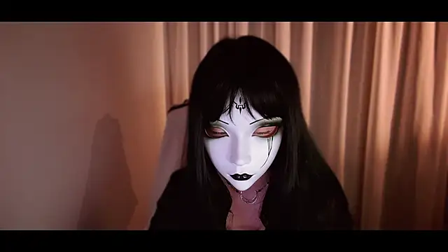 Snapshot of NoirLiliyaa chatting on February 11, 7:52 pm NoirLiliyaa online show from February 11, 7:52 pm