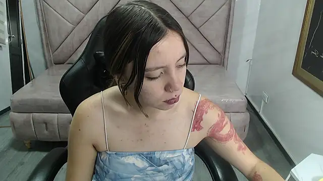 Snapshot of Eco_deluna_v chatting on February 9, 1:37 pm Eco deluna v online show from February 9, 1:37 pm