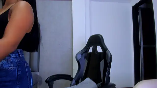 Shirleytaylor- online show from February 25, 11:20 am