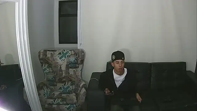 Snapshot of Matt_Jonnes chatting on February 9, 2:37 am Matt Jonnes online show from February 9, 2:37 am