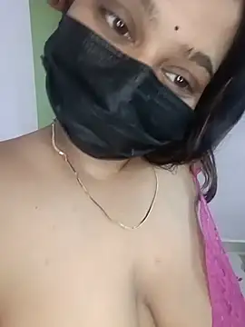 Snapshot of Aliya_Hott chatting on June 5, 6:52 am Aliya Hott online show from June 5, 6:52 am