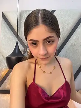 Snapshot of AriaWillssX chatting on February 3, 8:47 pm AriaWillssX online show from February 3, 8:47 pm