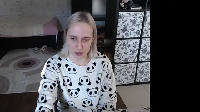 Your guilty pleasure1 online show from February 18, 9:16 am