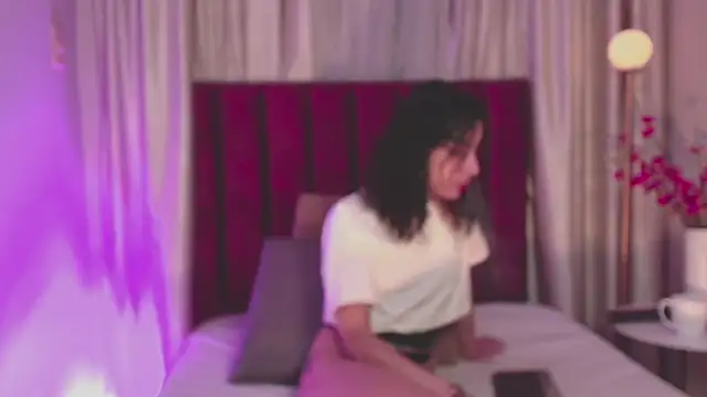 Snapshot of AylaStone chatting on February 23, 6:27 pm AylaStone online show from February 23, 6:27 pm