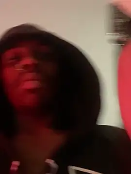 Snapshot of Blacknraw chatting on February 19, 6:59 pm Blacknraw online show from February 19, 6:59 pm