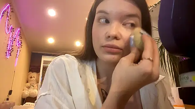 Snapshot of PowderedTalc chatting on February 2, 4:06 pm PowderedTalc online show from February 2, 4:06 pm