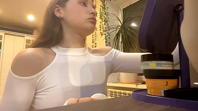 Snapshot of PowderedTalc chatting on February 5, 3:16 pm PowderedTalc online show from February 5, 3:16 pm