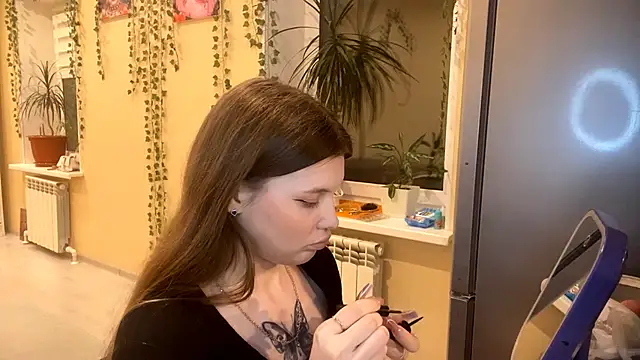 Snapshot of PowderedTalc chatting on February 17, 4:13 pm PowderedTalc online show from February 17, 4:13 pm