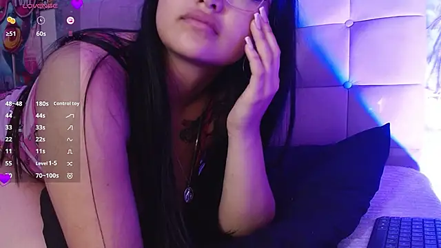 Snapshot of aby_divine chatting on February 14, 8:44 am aby divine online show from February 14, 8:44 am