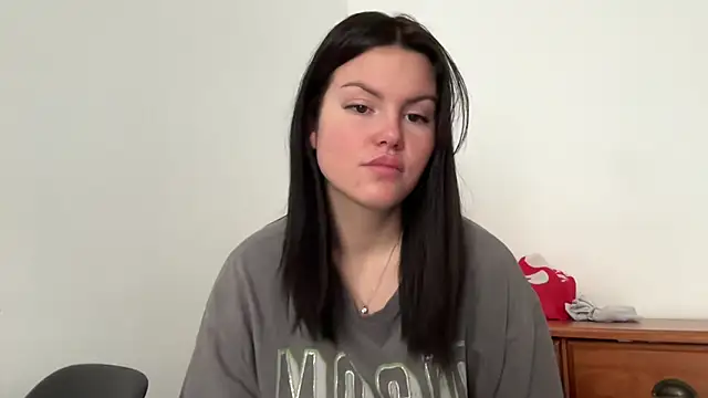 kiaraaaa75 online show from March 1, 1:57 pm